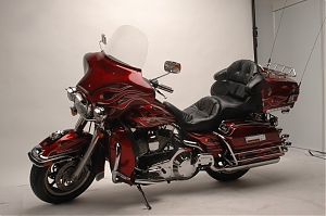 Harley Davidson Electra Glide Candy apple red s plameny