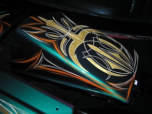 zlaceni / gold leaf / pinstriping / linky / flip flop /