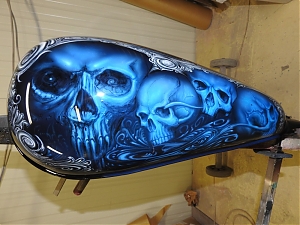 Suzuki Marauder / airbrush / design / lebka / smrtka s kosou