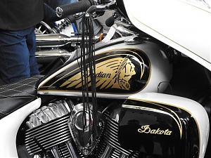 indian roadmaster grafika airbrush lakování