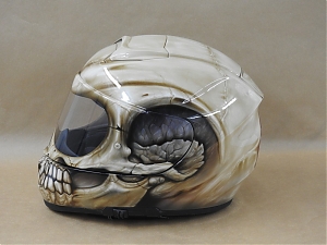 Helma motocyklova lebka airbrush 